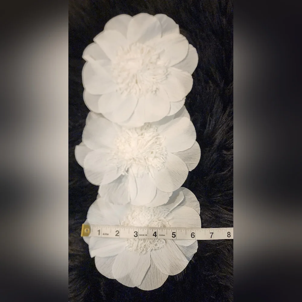 NEW White Paper Flower Decorations for Wall Party/Backdrop/Weddings/Birthday